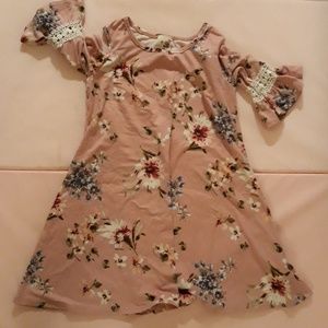 Girls dress